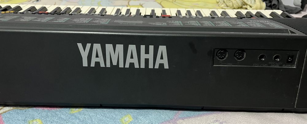 Продам Синтезатор  YAMAHA PSR-500