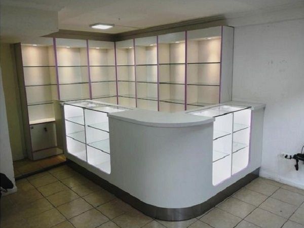 Мебельные стеллажи под заказ для магазина аптеки торговые центры .