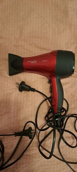 Aparate pentru uscat/coafat