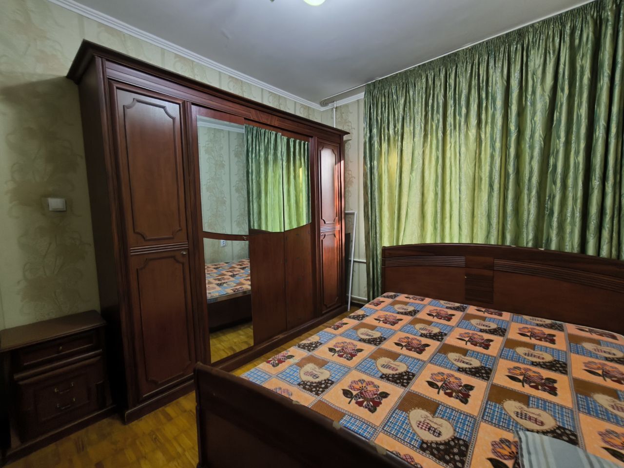 Аренда квартиры. Карасу-1  3/4/5  78м²  Панель.