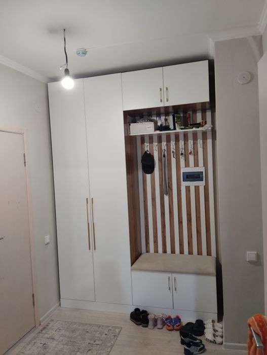 Шкаф для прихожей
