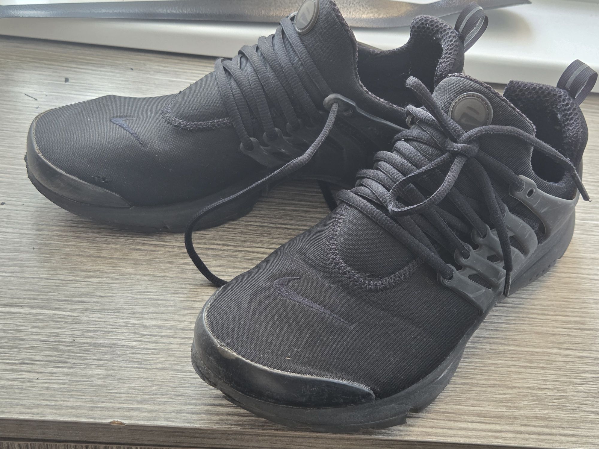 Продавам обувки Nike