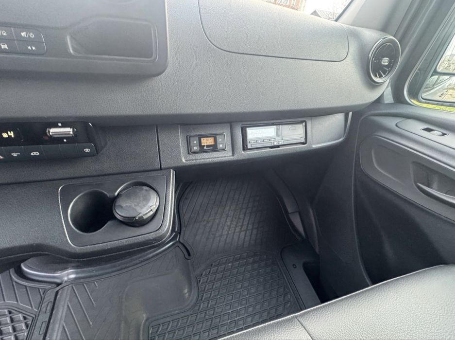 Mercedes Sprinter 319 , Automat,Tractabil 3,5 T