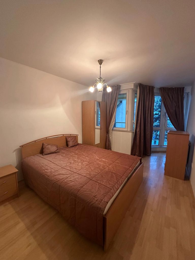 Дава се под наем Двустаен апартамент в София, Витоша - 78 кв.м за 700 € - Снимка #1