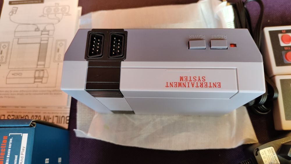 Телевизионна Конзола 600 ВградениКласически Игри тип Nintendo Нинтендо