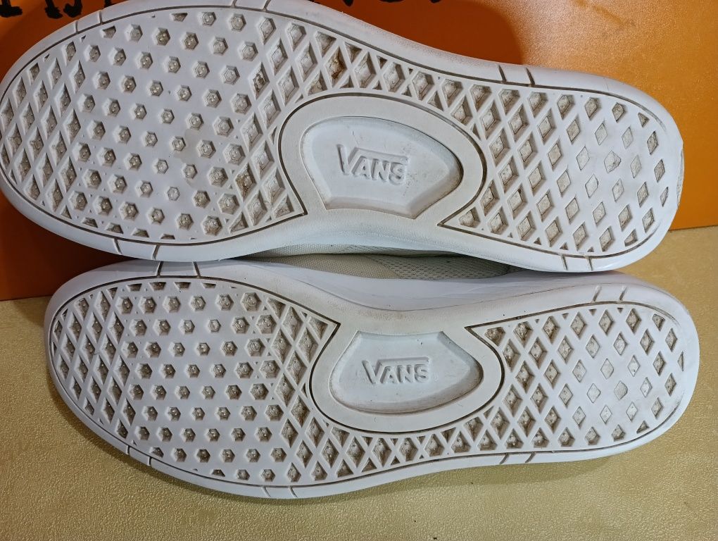 Vans Cruise N 45 кожени - 32 лв