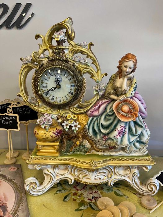 Елегантна колекция от барокови мебели