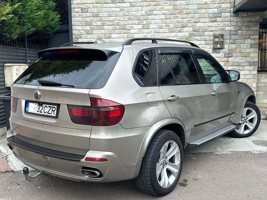 Bmw x5 3.0sd xd 286cp panoramic navi carplay camera spate intretinut