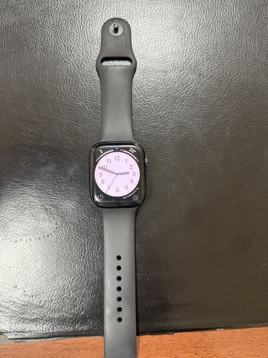 Apple watch 8 45mm sotiladi.