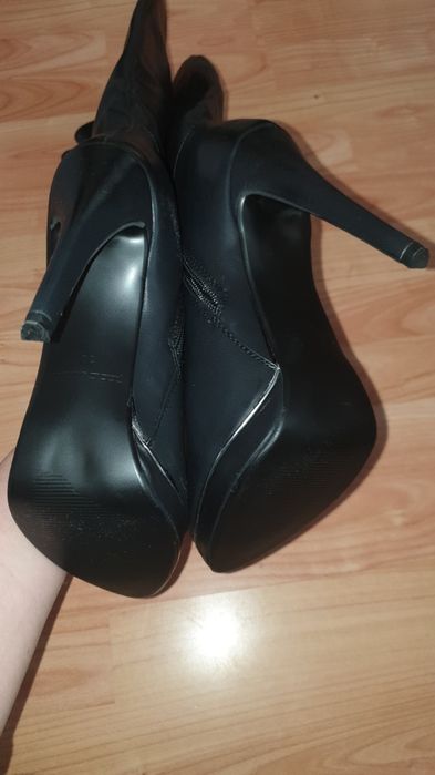 Дамски  боти и ботуши 38 и 39 номер