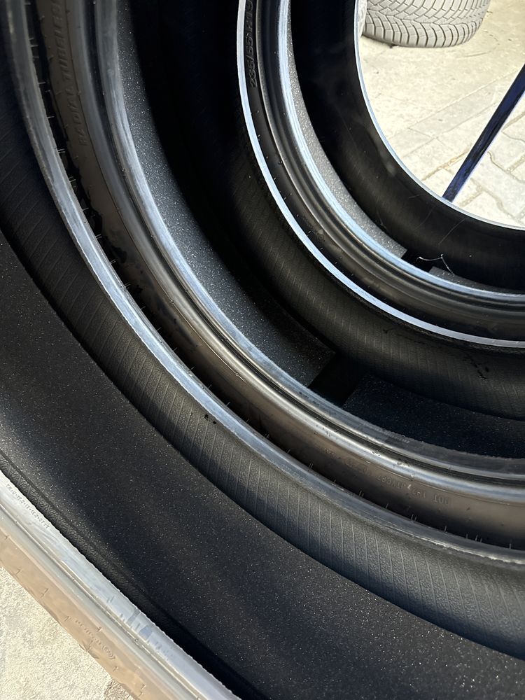 235/55/19 Kumho 2023