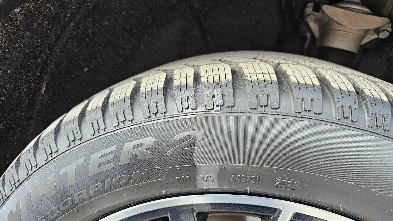 Нови гуми Pirelli  23 година