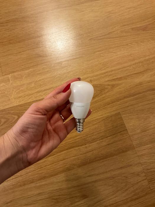 Vând lampă / veioză cu clemă THEODOR (Jysk) – cu bec Philips inclus