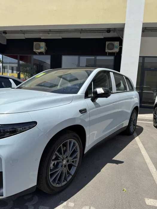 Leapmotor C10 elektor va gibrid arzon  narx va qulay tolov