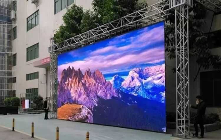 LED экраны и бегущие строки