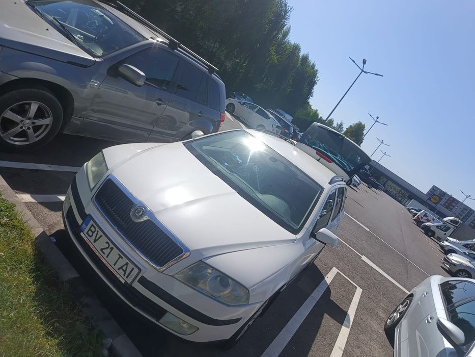 Vând skoda octavia 2