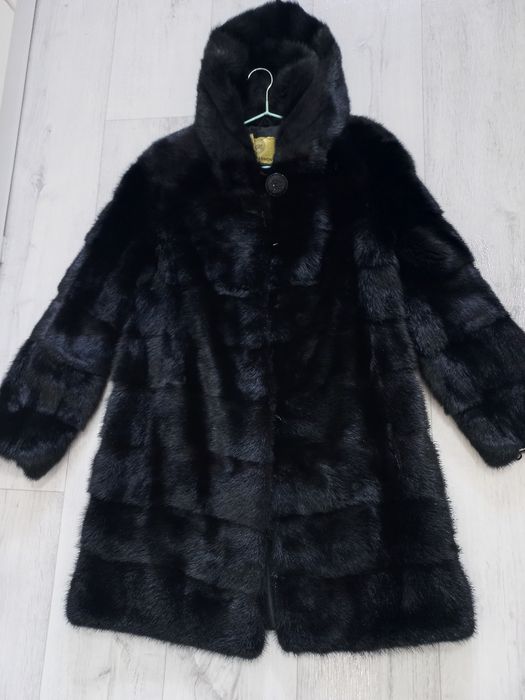 Норковая шуба черный бриллиант