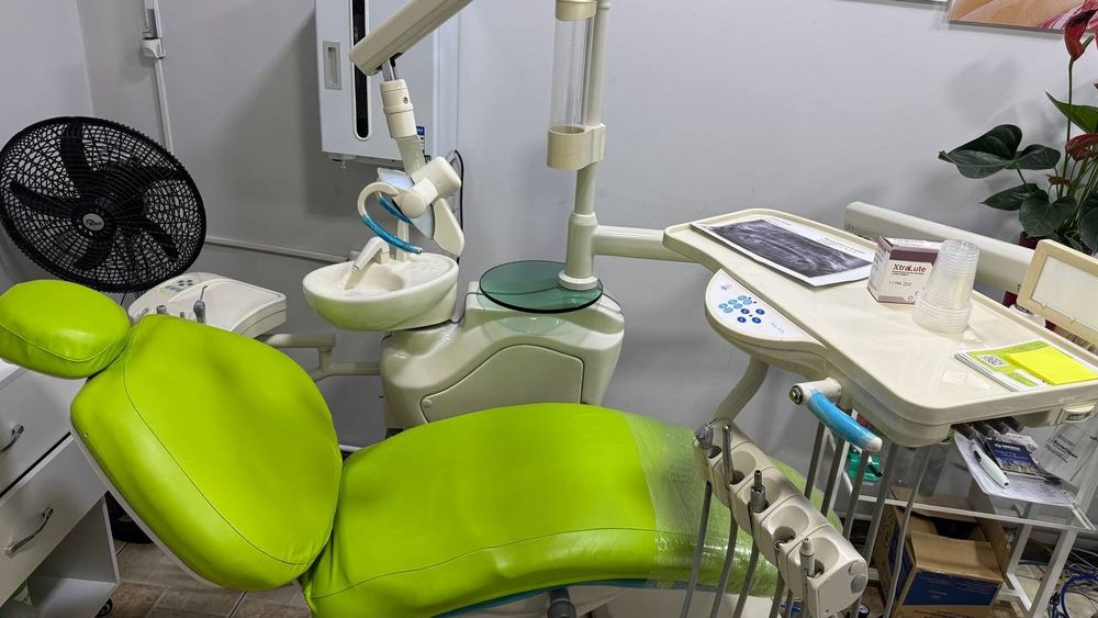 Стом кресло сотилади