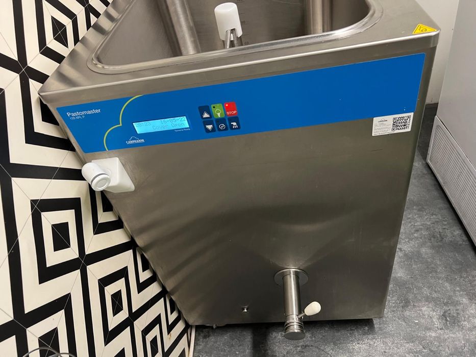 Vand afacere la cheie gelaterie in container