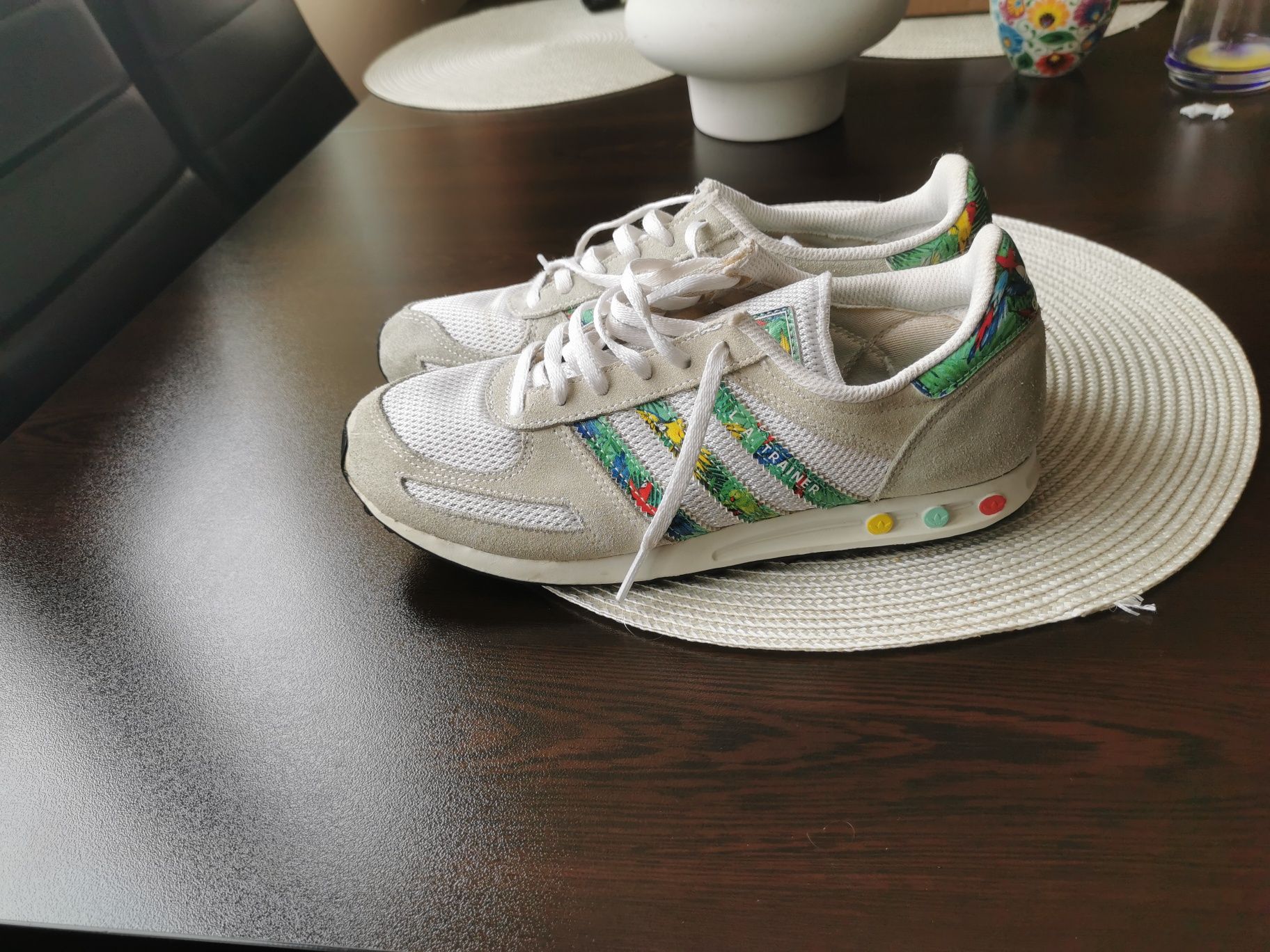 Адидас маратонки adidas la trainers нр 38