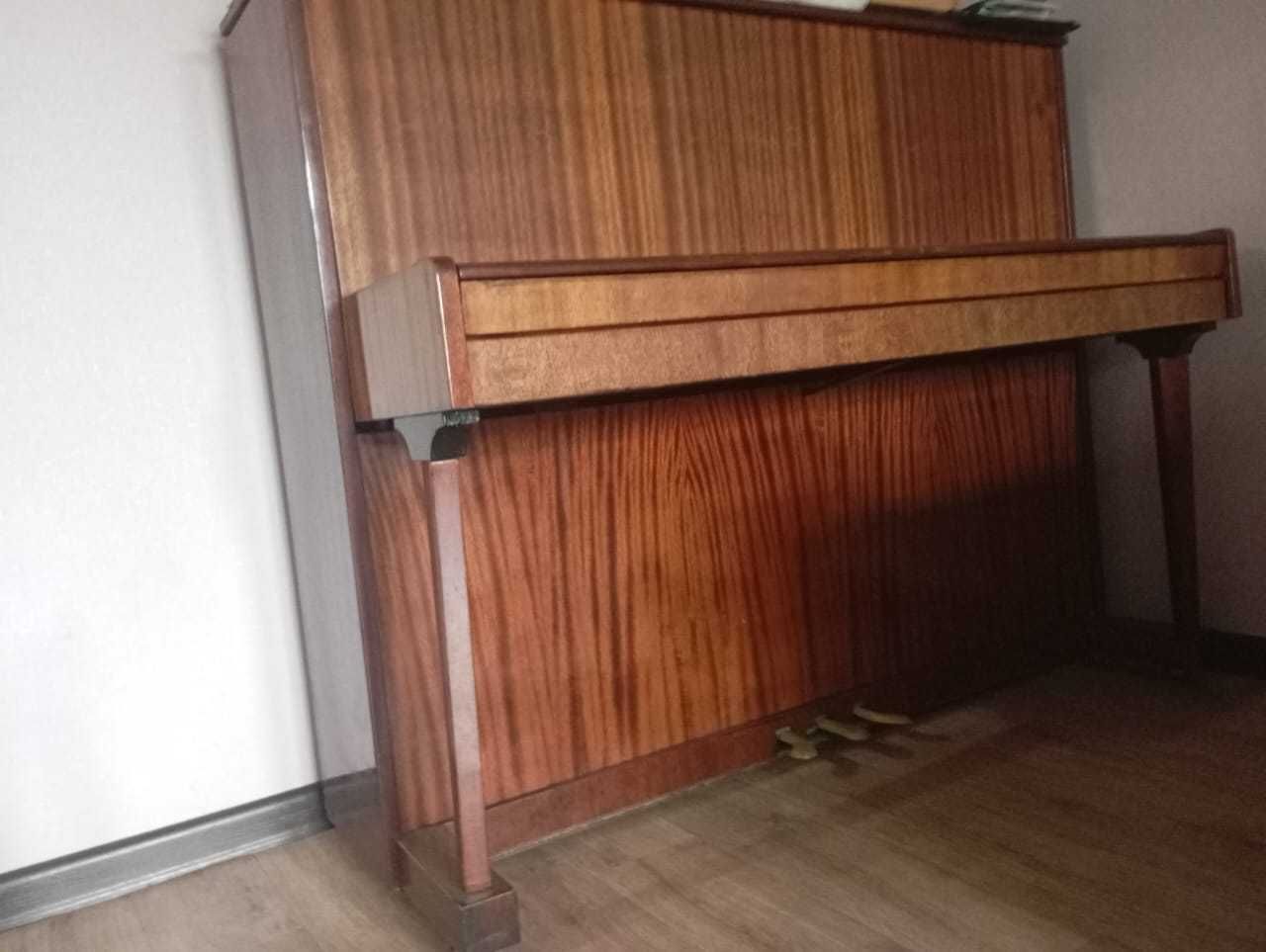 Продам пианино в хорошем состоянии
