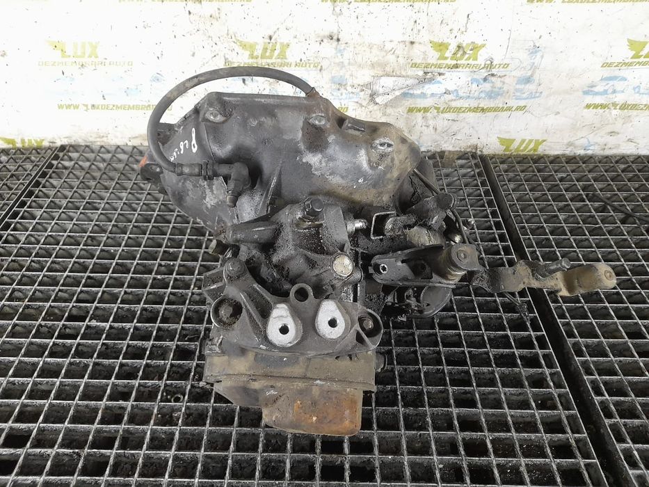 Cutie viteze manuala 24441549 5 trepte 1.2 benzina Opel Corsa C [2000