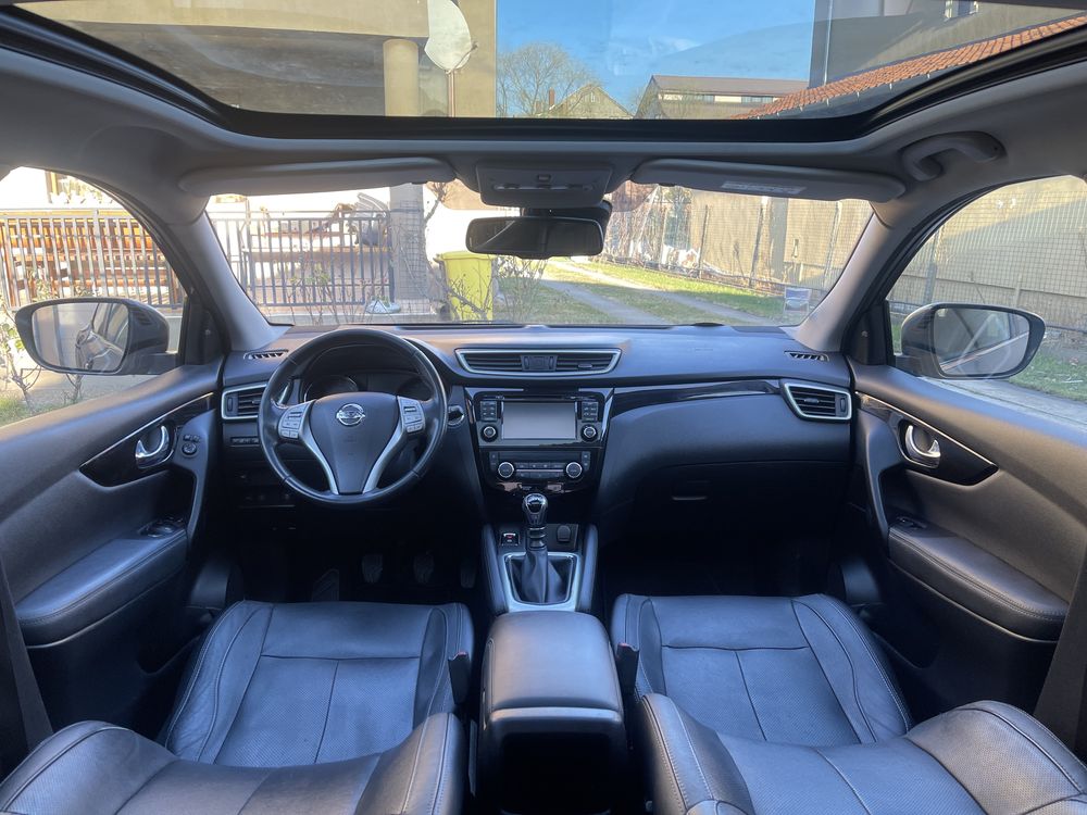 Nissan Qashqai Tekna•1.5dCi•IncalzireS•Camere360°•LED•Piele•Pano•Euro6