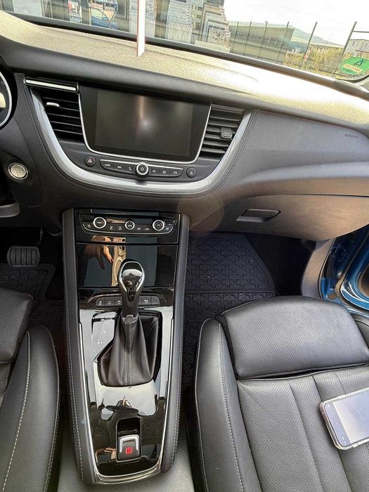 Vand Opel Grandland x1.2 Benzina Automata-2018 -stare excelenta