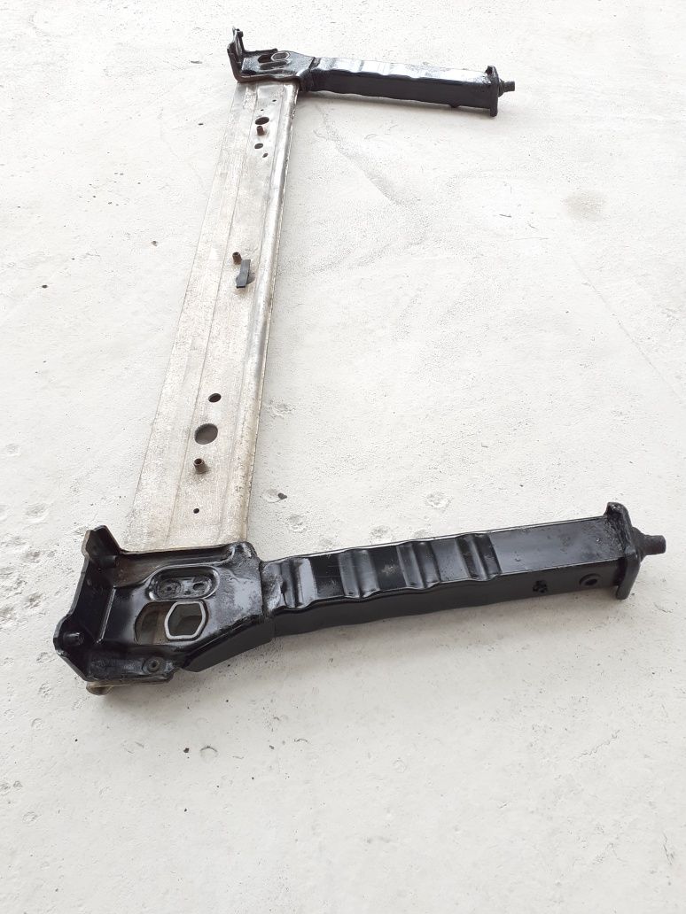Semi Punte Fata Suport Radiatoare Trager Renault Megane 3 1.5 Dci