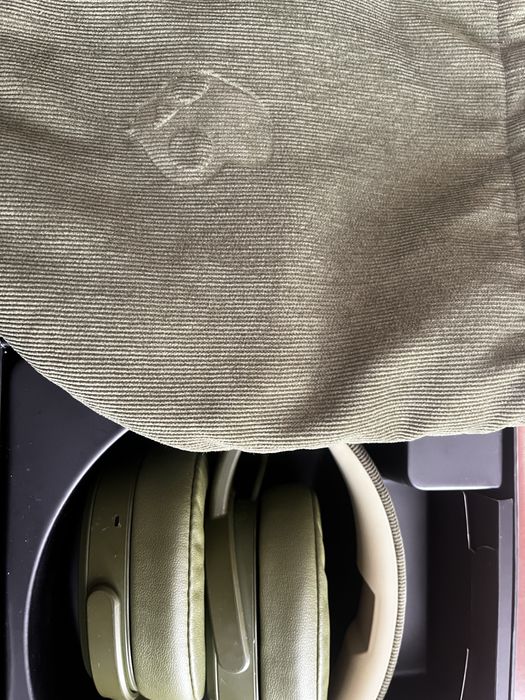 Sckullcandy crusher wirlees