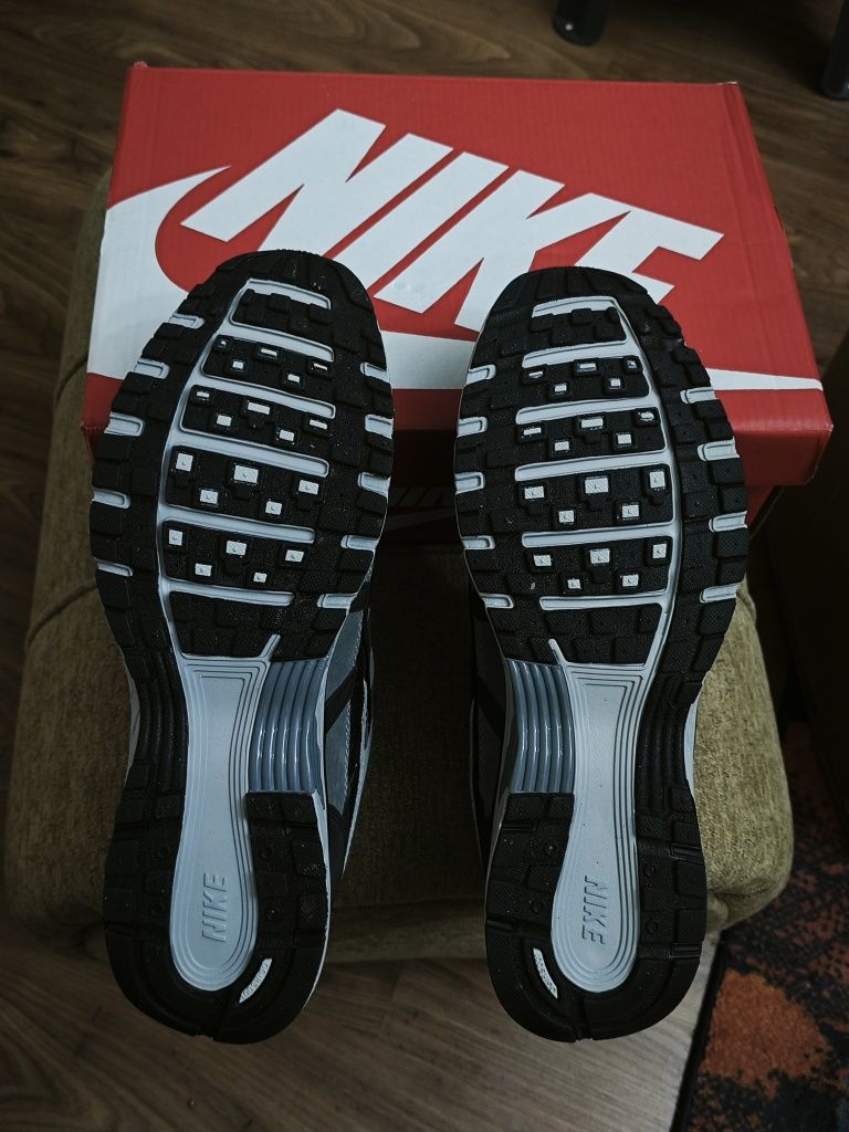Nike P-6000 Anthracite Grey