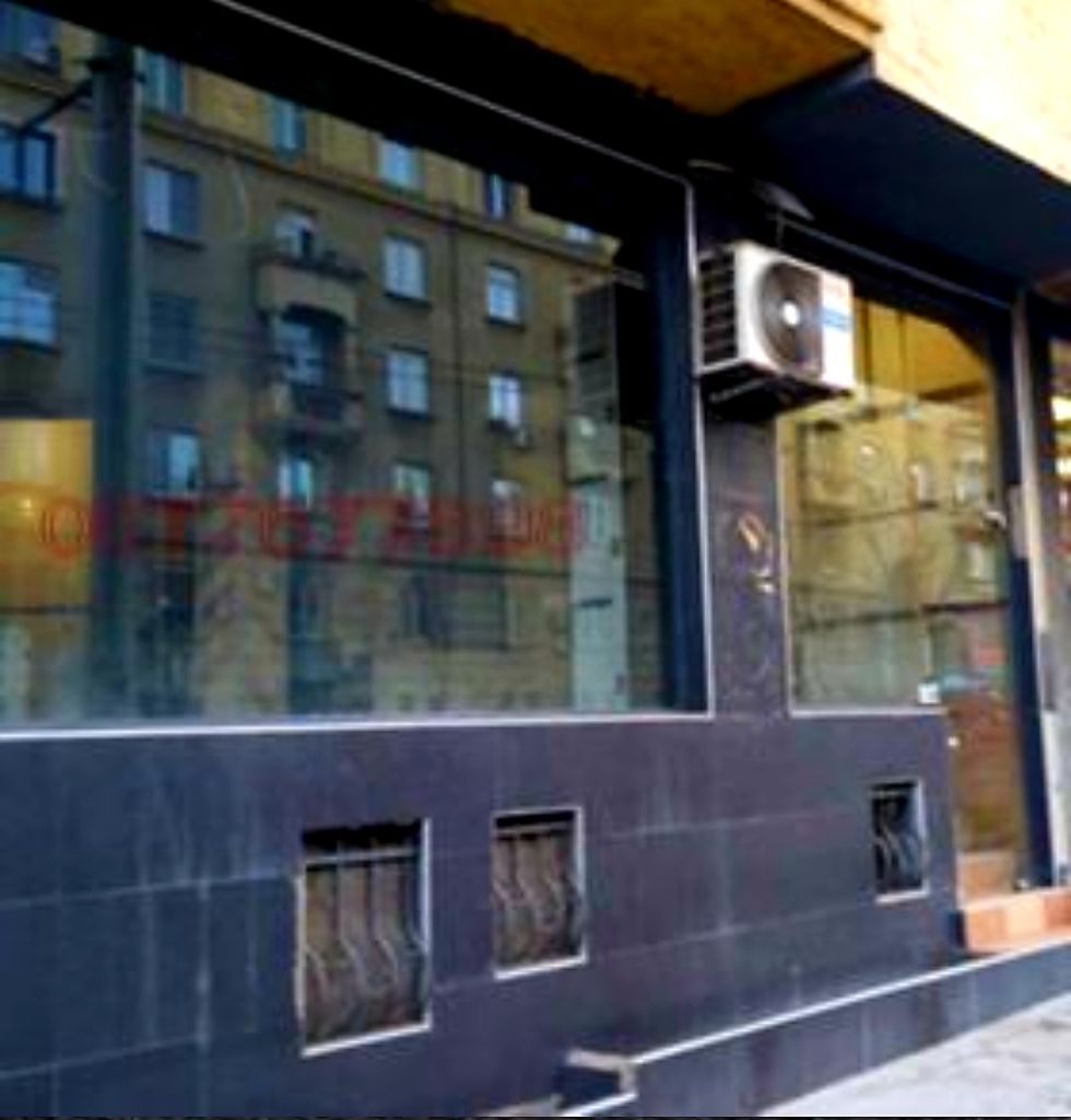 Продава се Магазин в София, Оборище - 58 кв.м за 2914 €/кв.м - Снимка #3