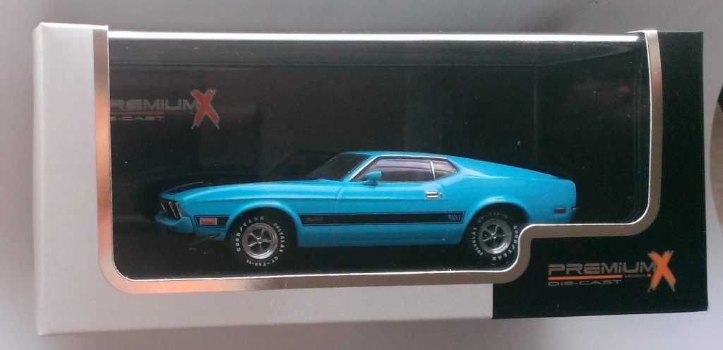 Macheta Ford Mustang Mach 1 1973 albastru - PremiumX 1/43