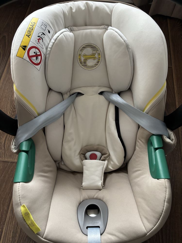 Cybex Стол за кола Aton S2 i-Size (0-13 кг.) Seashell Beige