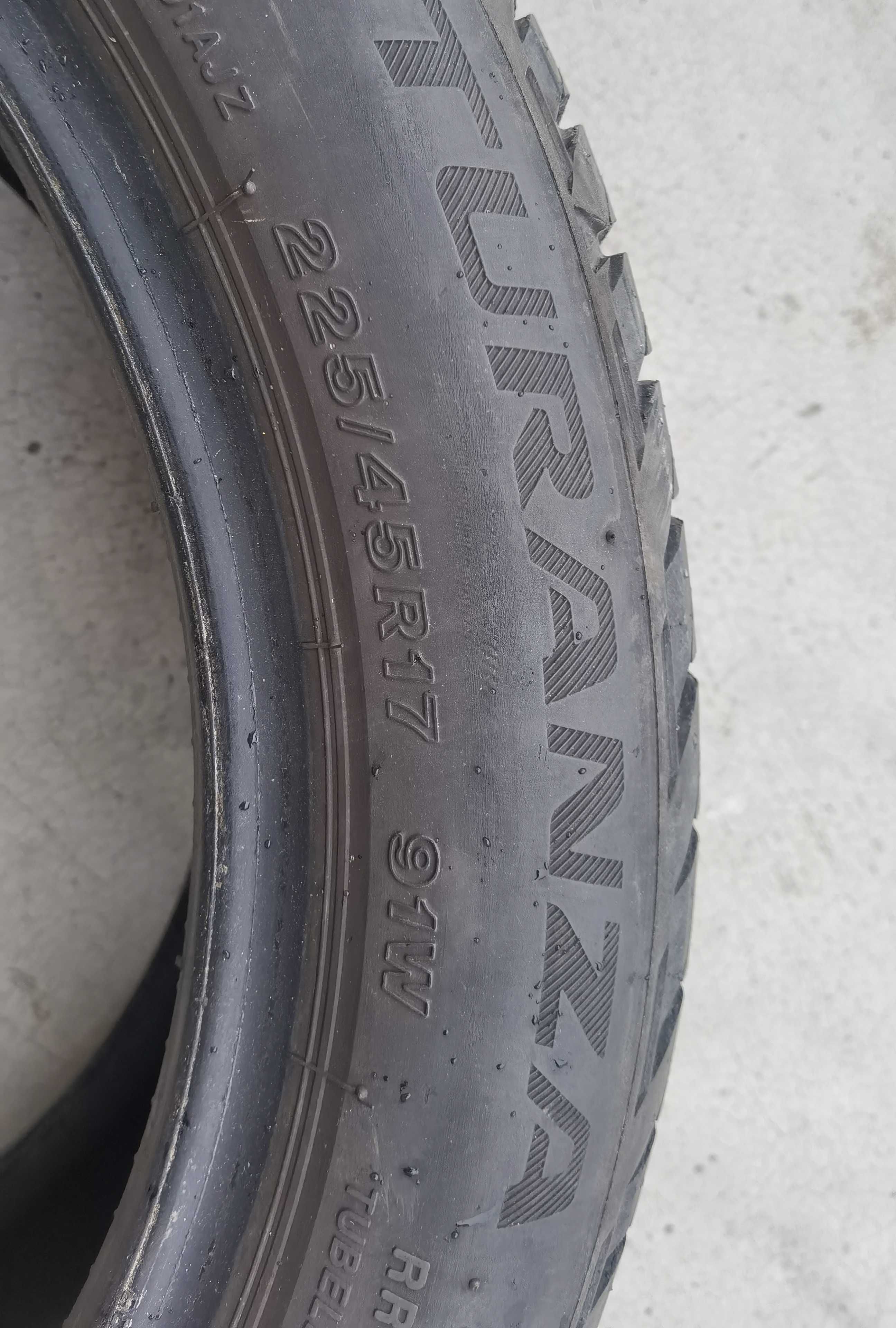 2 бр. Летни гуми 225/45/17 BRIDGESTONE