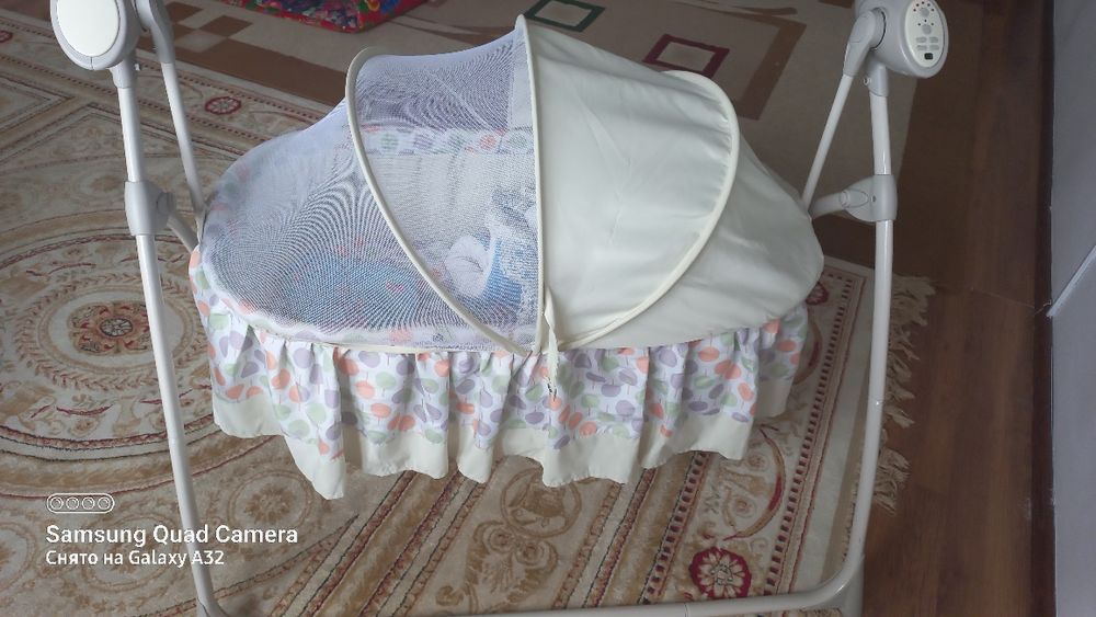 Качелья детский.