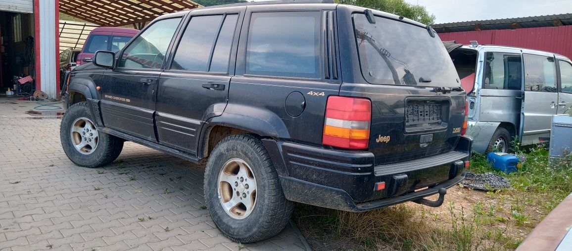 URGENT!!!Vand Jeep Grand Cherokee ZJ 2.5 TD