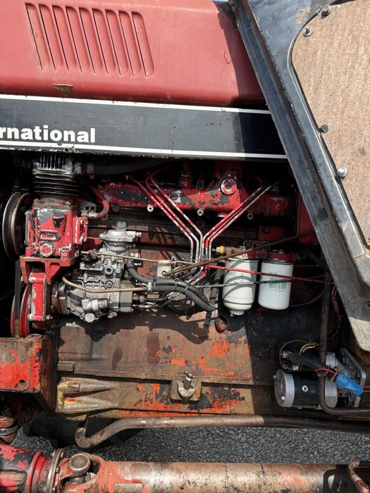 Tractor casse international 1056 XL