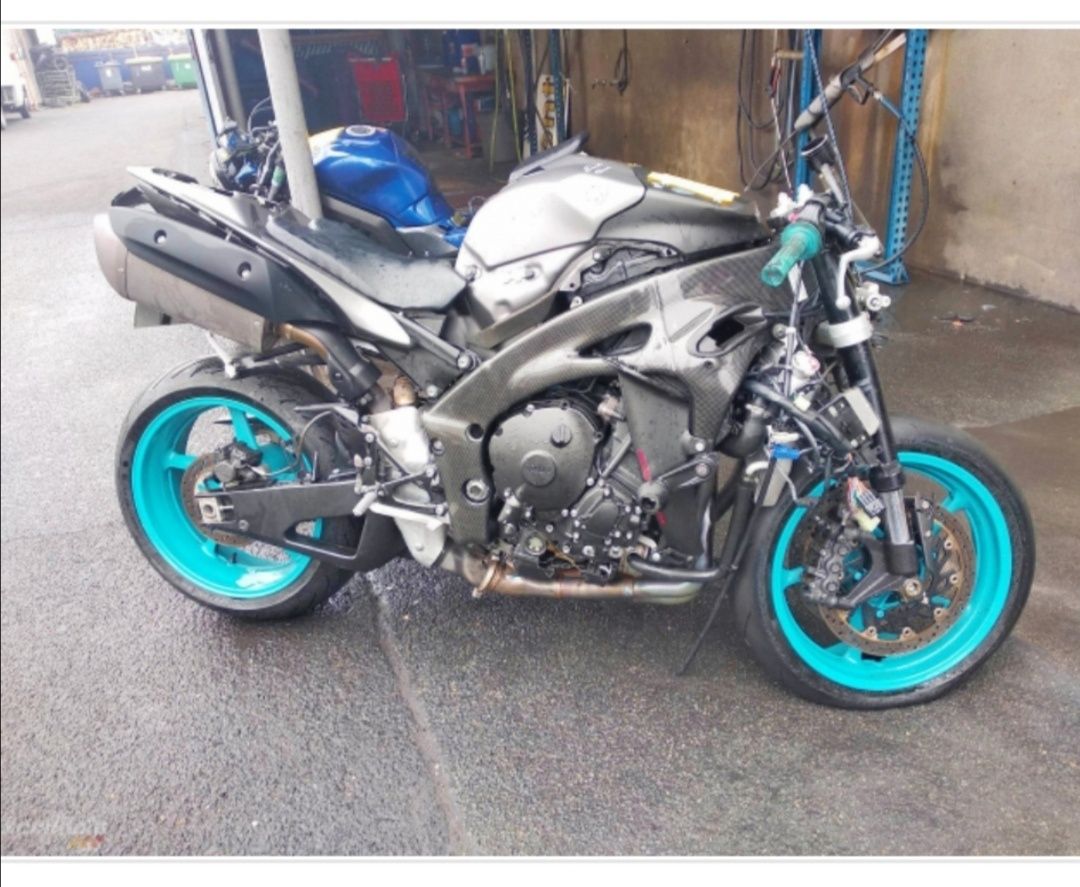 Yamaha YZF-R1  2010