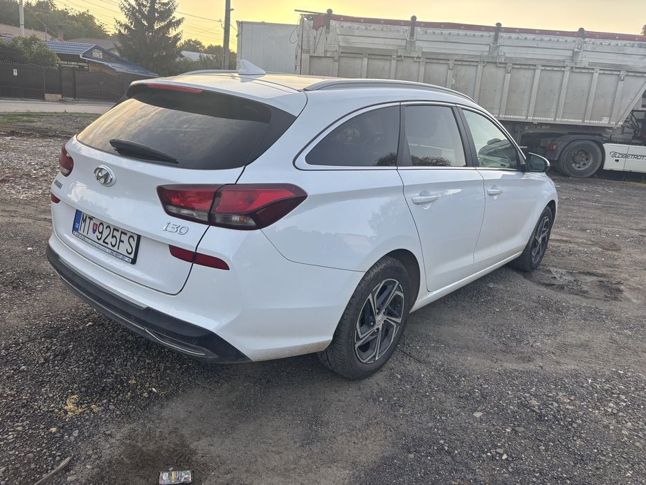 Hyundai i30 1.6 CRDi Diesel 2021 E 6 Full LED