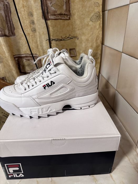 Fila pantofi sport de piele ecologică cu talpă masivă cu striații disr