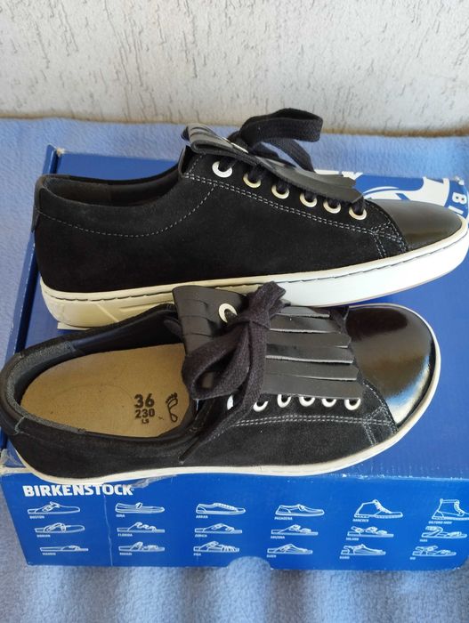Нови обувки Birkenstock.