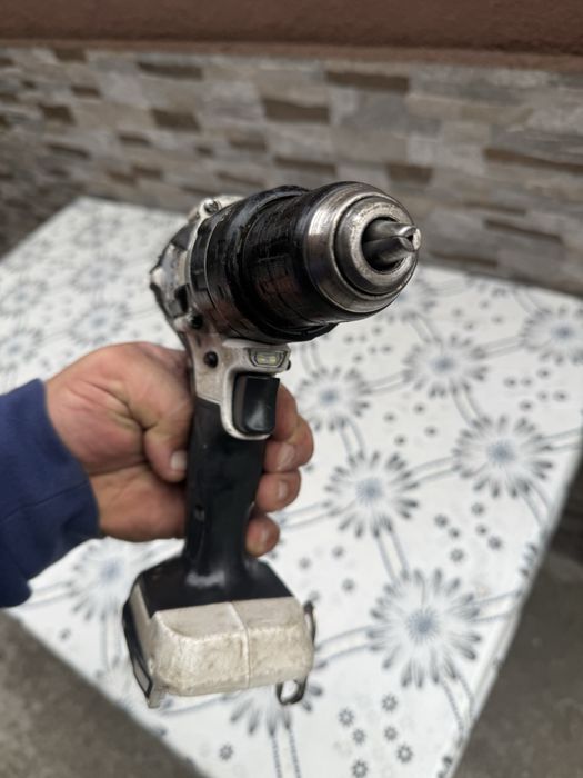 Акумулаторен ударен винтоверт MAKITA