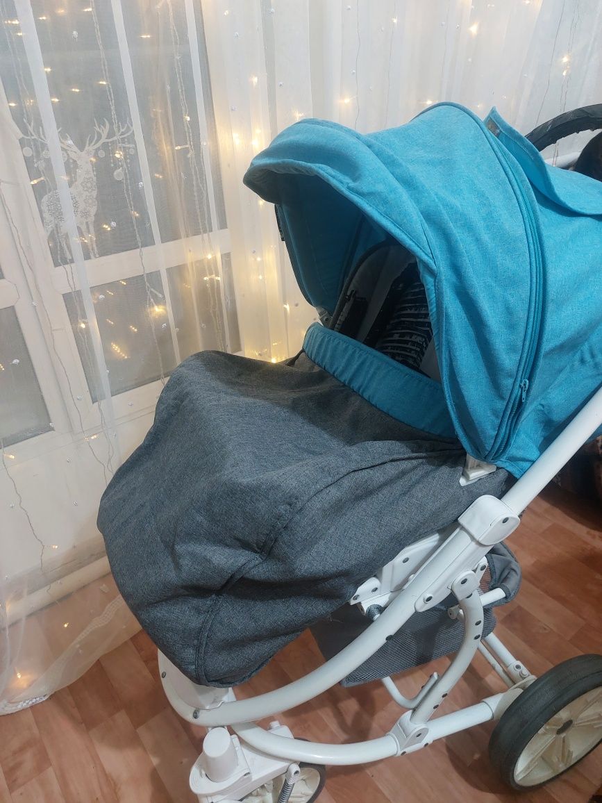 Продам коляску Lorelli Bertony
