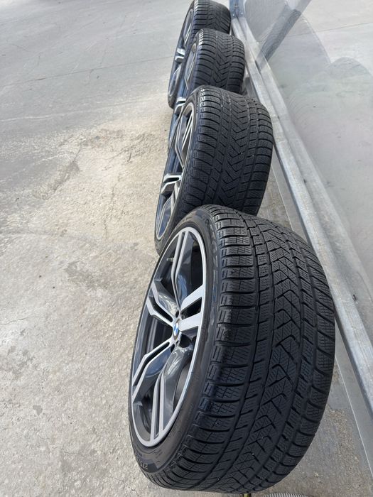 Set roti complet jante originale M + anvelope iarna pt Bmw g11 seria 7