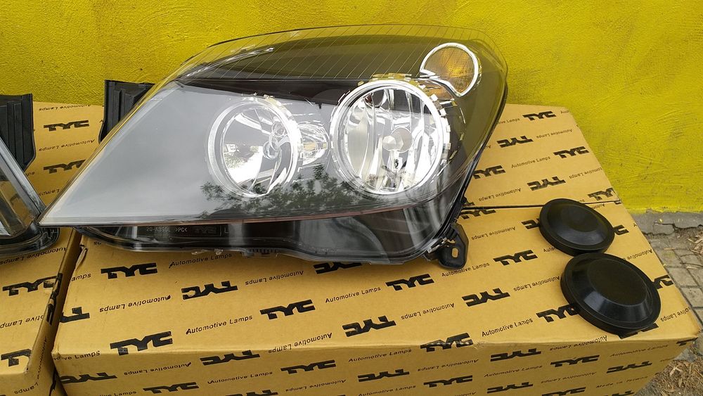Фарове Опел Астра Н OPEL Astra H фар светлини 03г. - 07г.