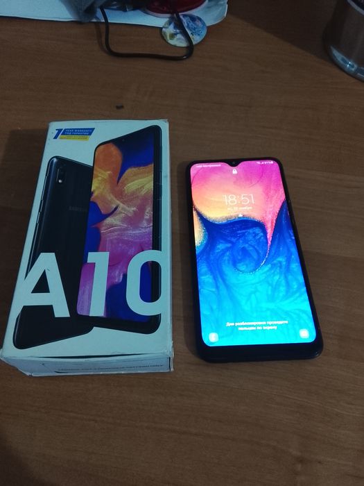 Samsung  a10 sotiladi
