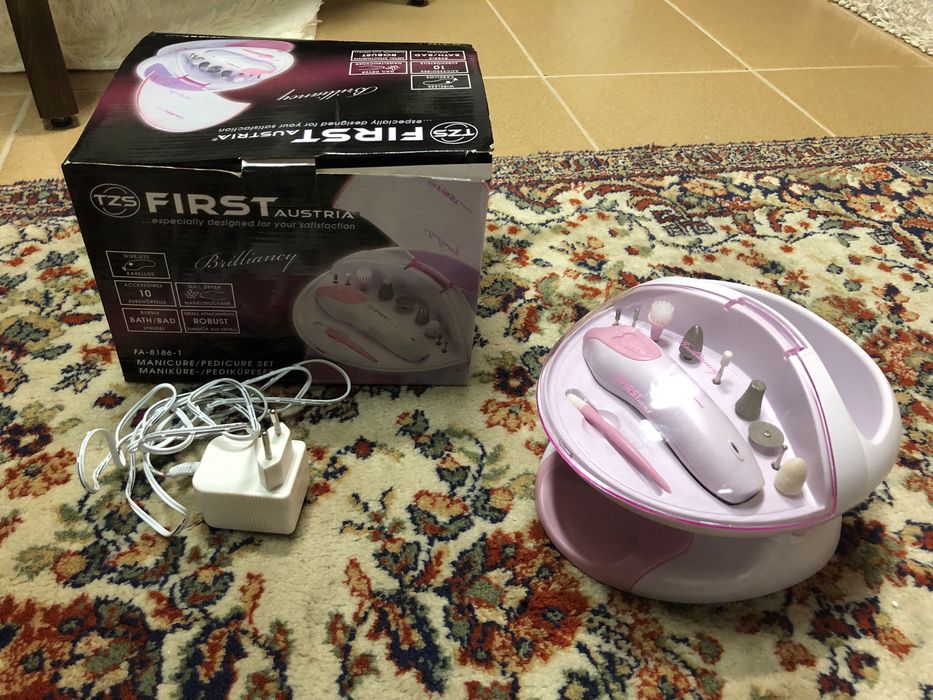 Уред за маникю и педикюр