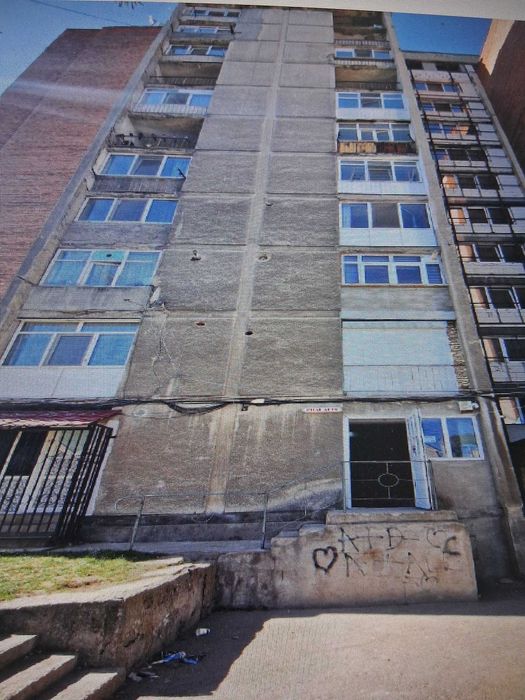 De vanzare teren cu apartament in Lupeni, Hunedoara