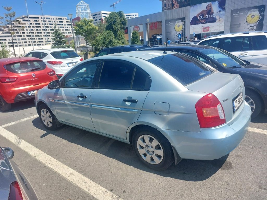 Vind Hyundai Accent 1,4 din 2008 .Preț 1.300€